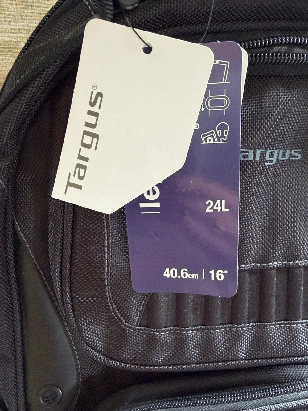 NWT Targus Lengend IQ laptop backpack